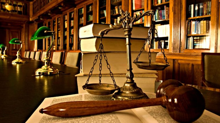 Адвокат по уголовному делу и его сфера компетенции